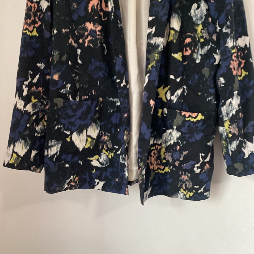 River Island 14 Floral Watercolor Open Front Blazer - Picture 3 of 13